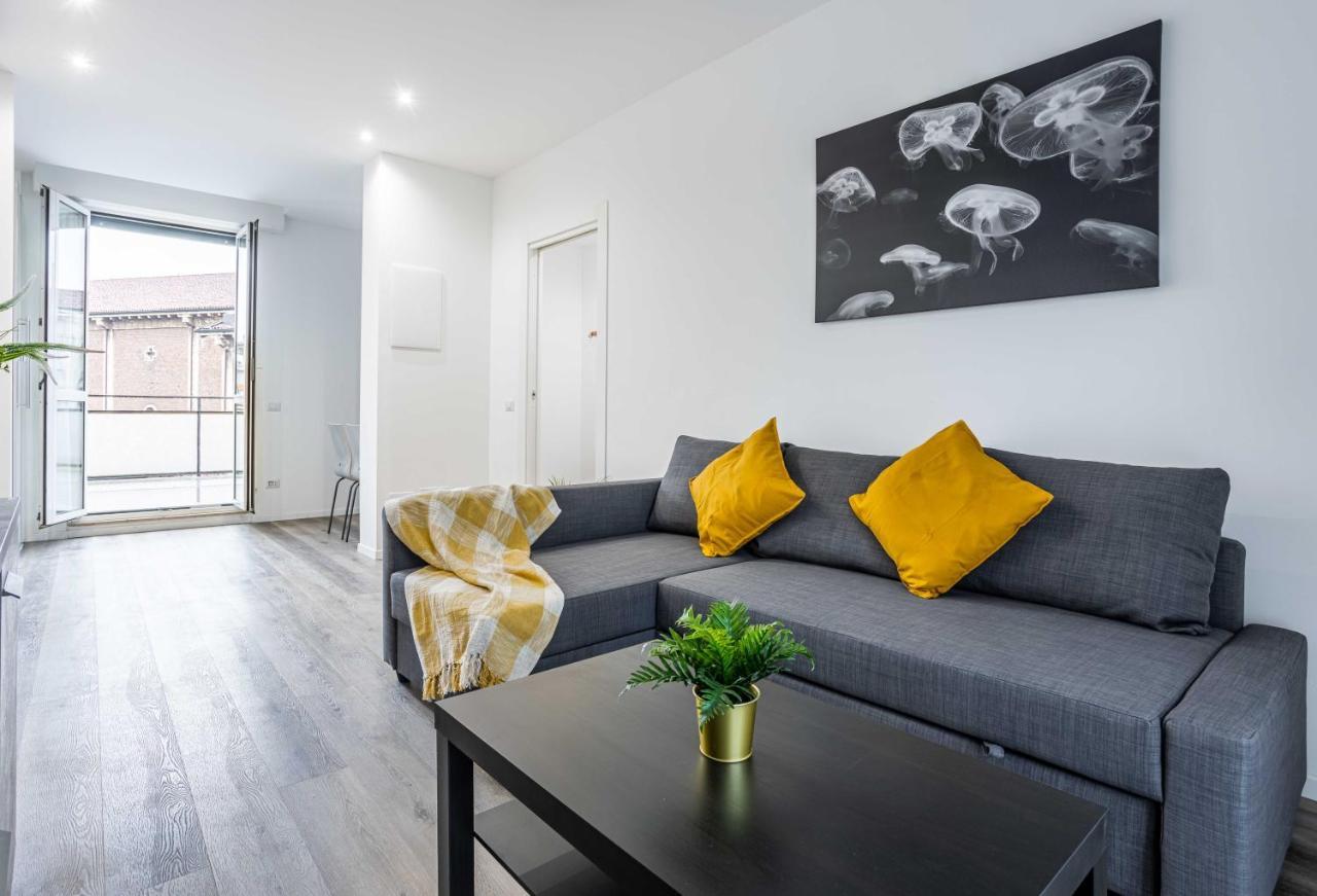 2 Bedrooms Apt With Terrace - Nolo Area Via Varanini Milánó Kültér fotó